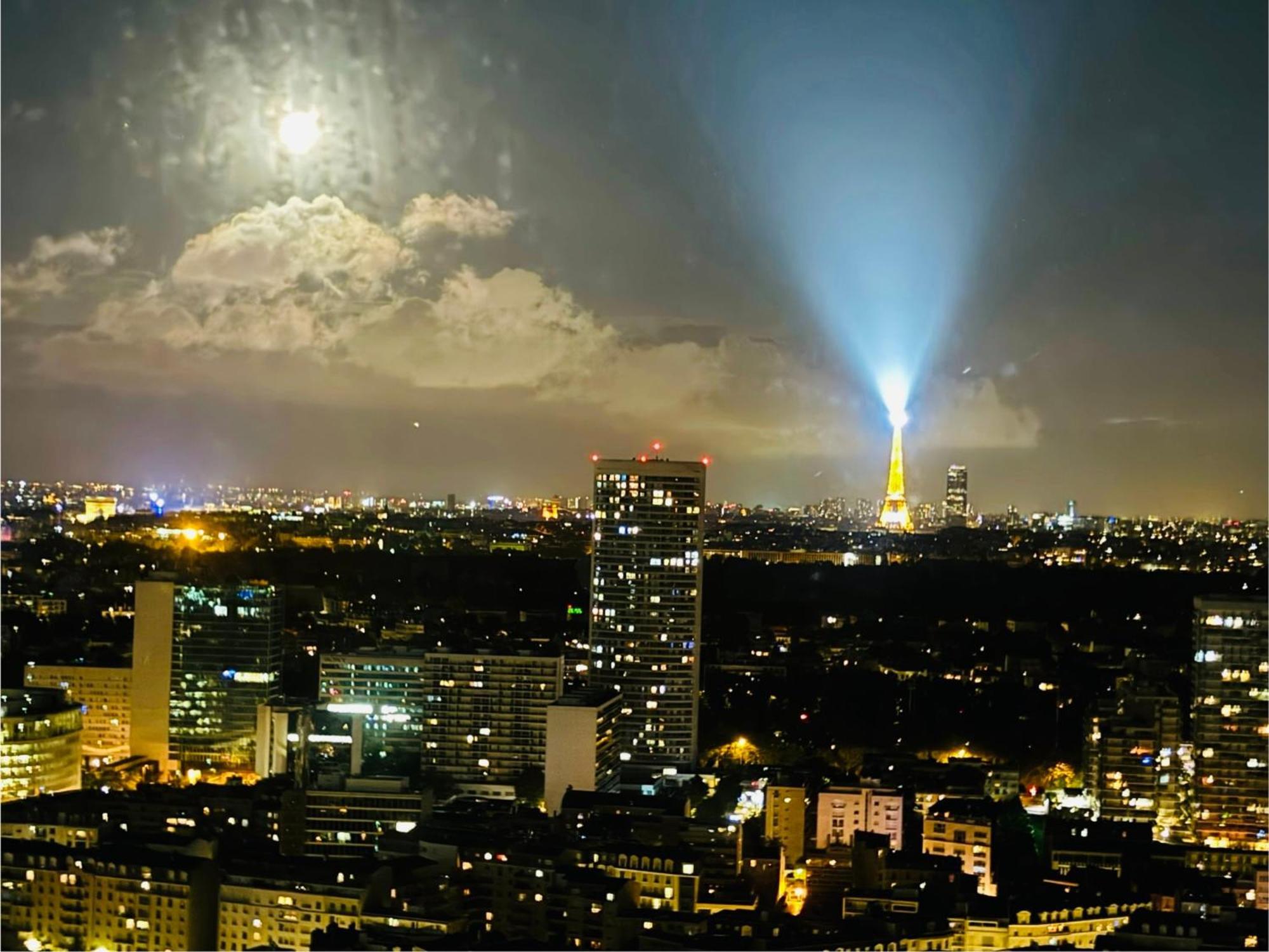 Apartment Paris La Defense Eiffel Tower Outlook بيتّو المظهر الخارجي الصورة